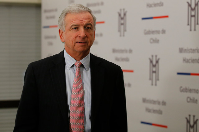  Ministro de Hacienda también se burla con polémica frase